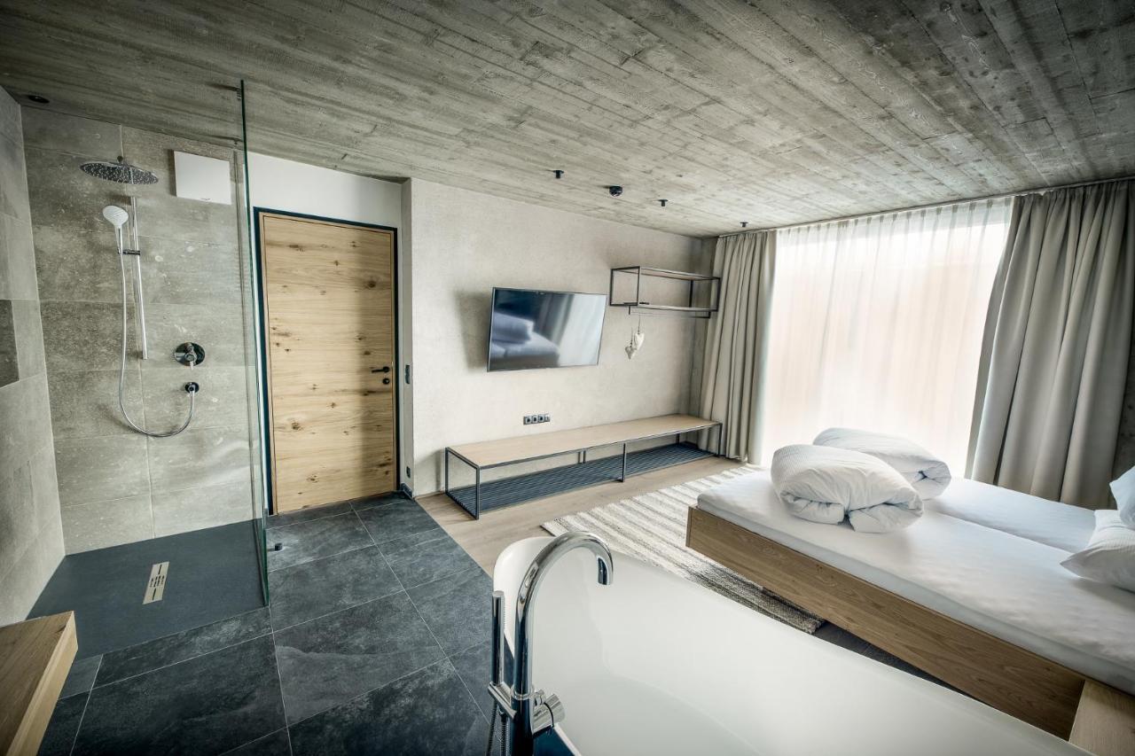 Glanz & Glory Appartements Laengenfeld Экстерьер фото